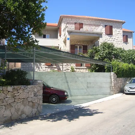 14902a Apartment Postira
